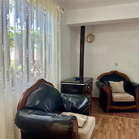 Jea House Apartment Pogradec Bagian luar foto