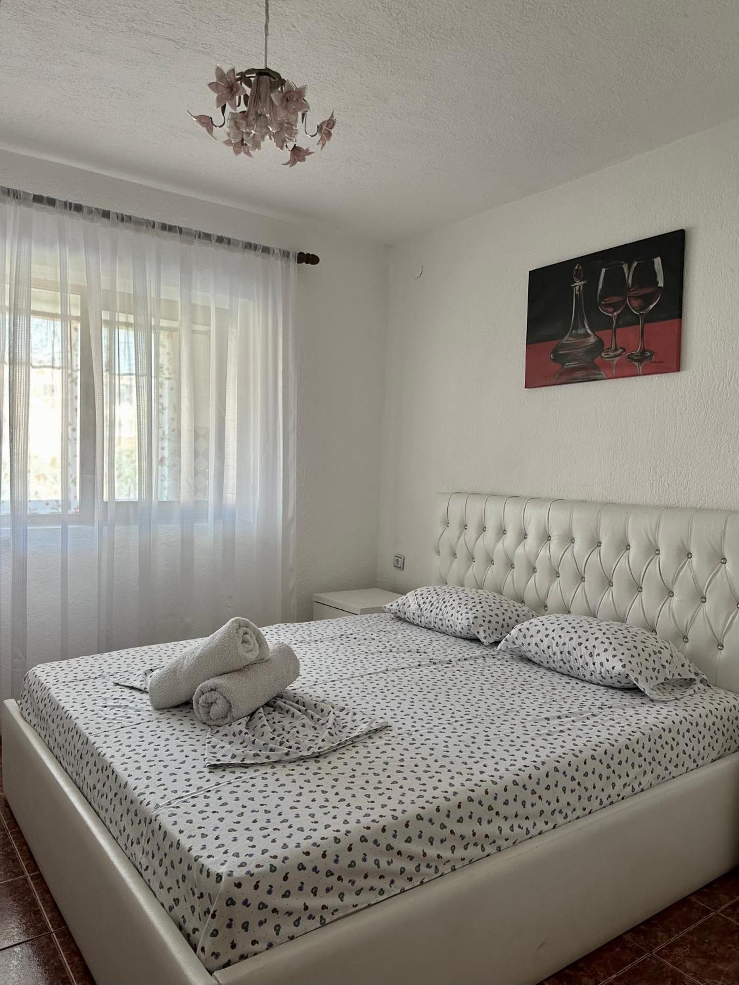 Jea House Apartment Pogradec Bagian luar foto