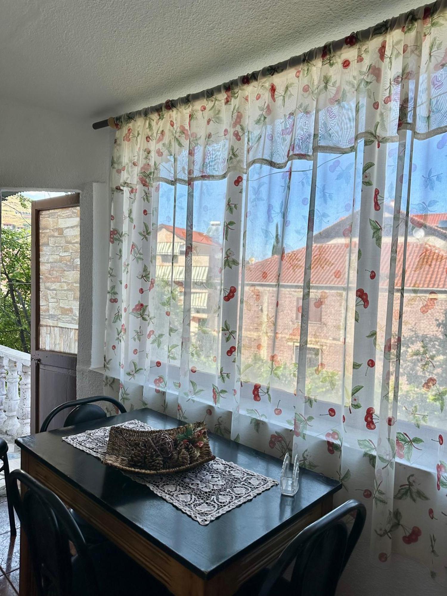 Jea House Apartment Pogradec Bagian luar foto